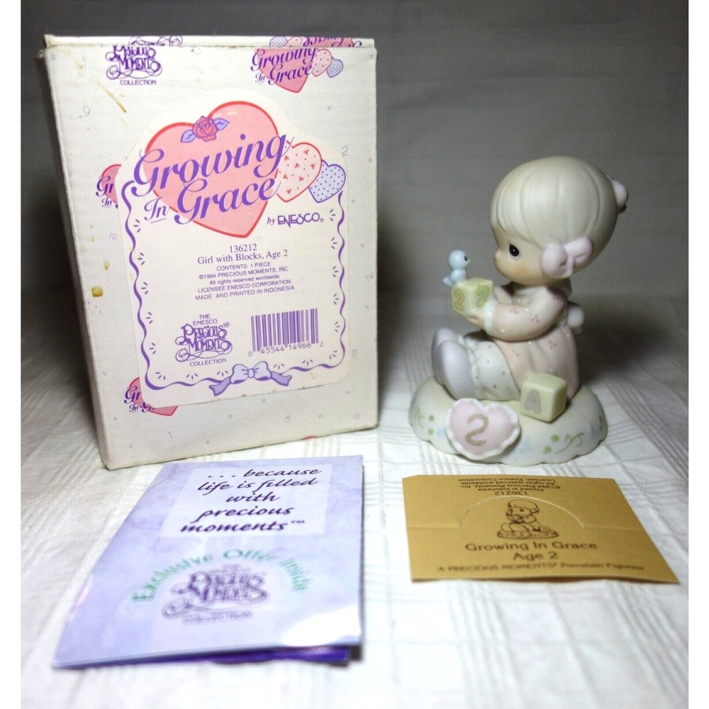 Precious Moments Growing in Grace Age 2 Blonde Girl with Blocks 1994 - 136212